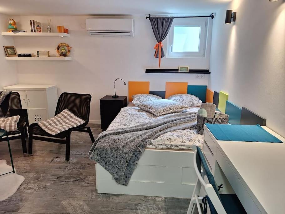 New Studio Apartment Emmy With Free Street Parking Zagreb Exterior foto