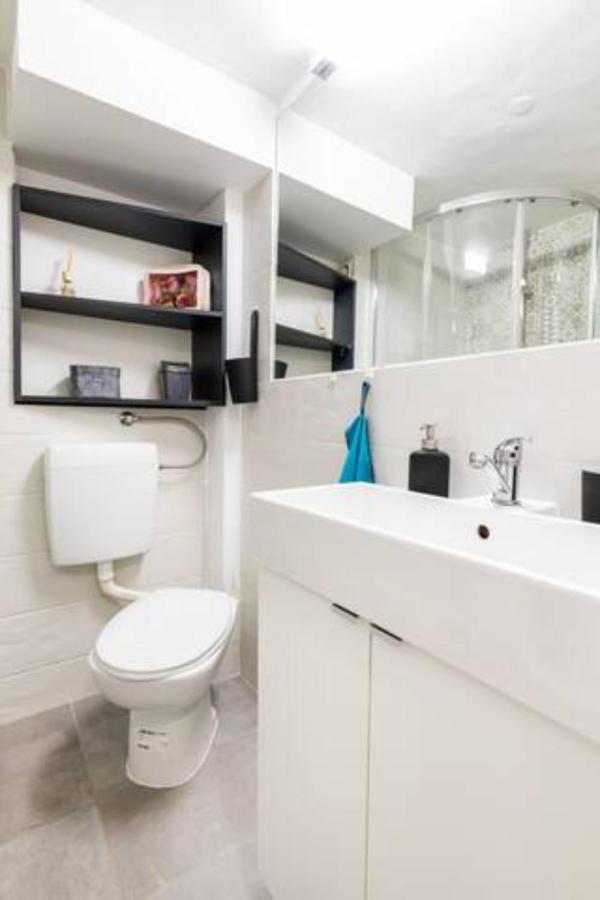 New Studio Apartment Emmy With Free Street Parking Zagreb Exterior foto